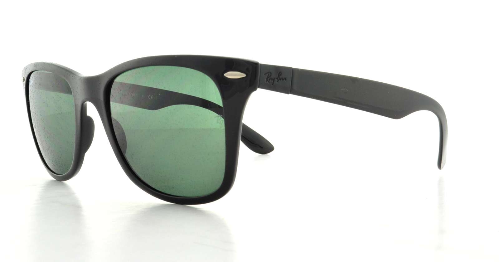 Picture of Ray Ban Sunglasses RB4195 Wayfarer Liteforce