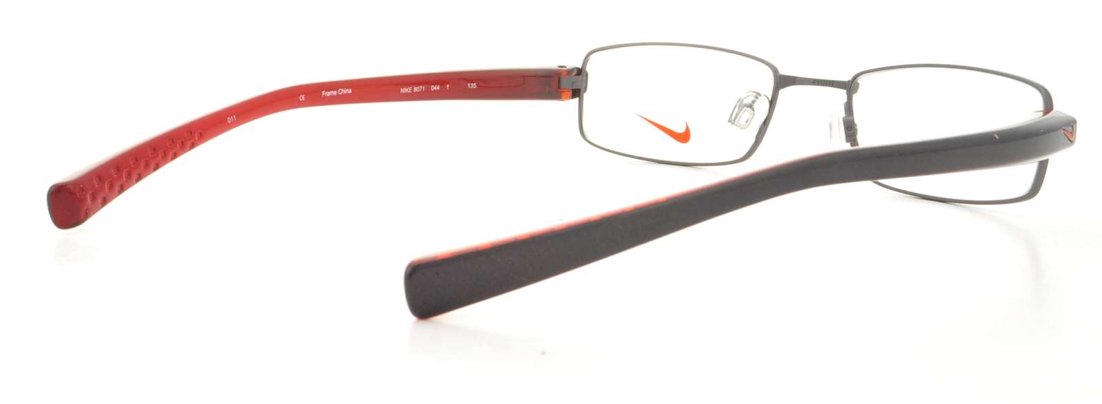en Dime diversión Designer Frames Outlet. Nike Eyeglasses 8071