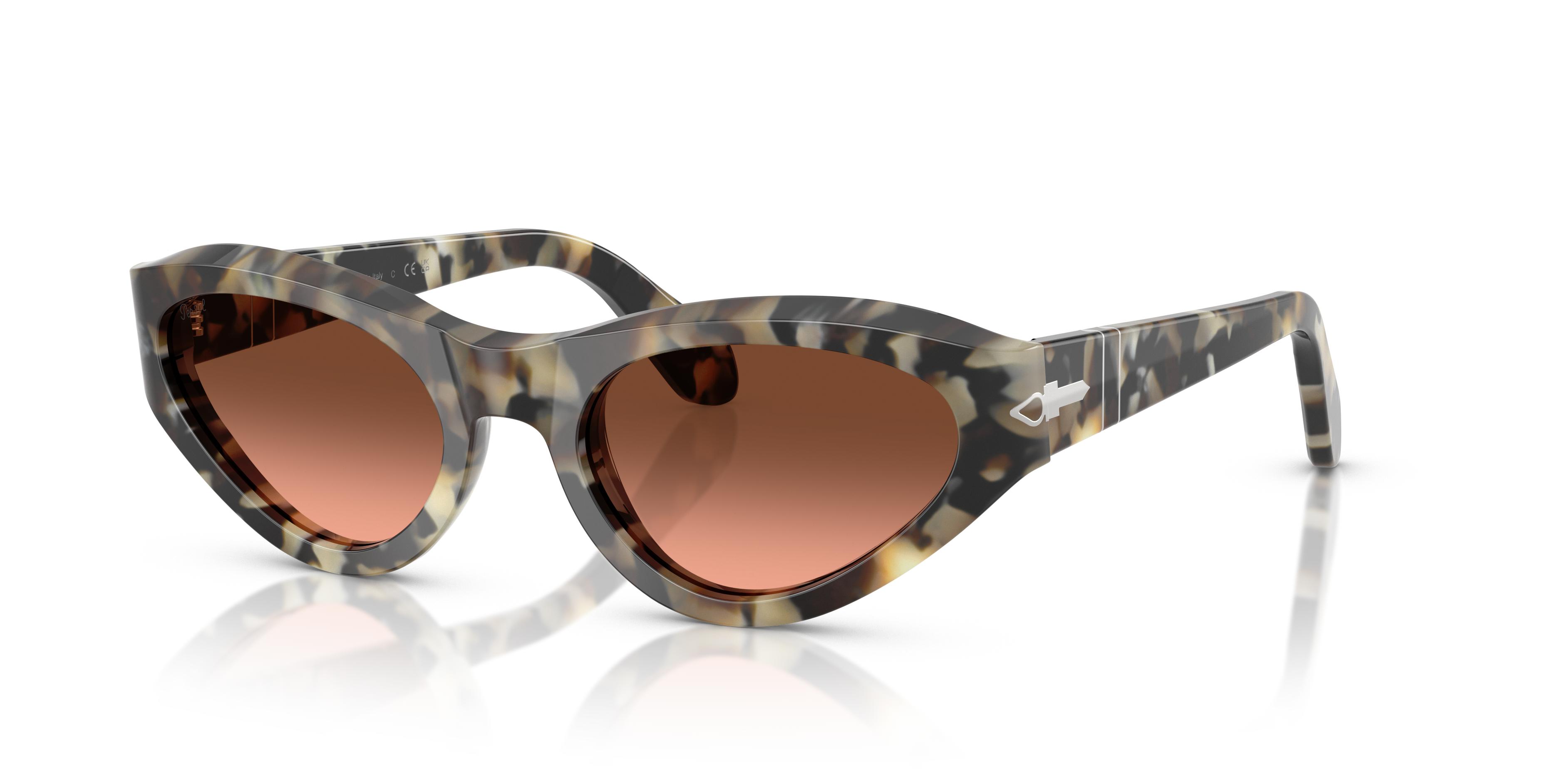 Picture of Persol Sunglasses PO0052S